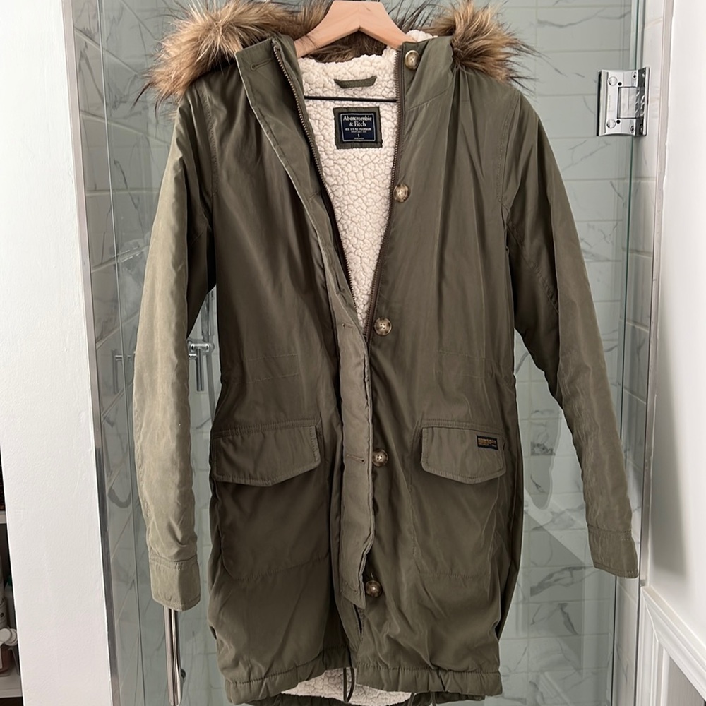 Abercrombie Sherpa-lined Military Parka jacket/coat sz S